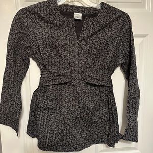 Motherhood top size M